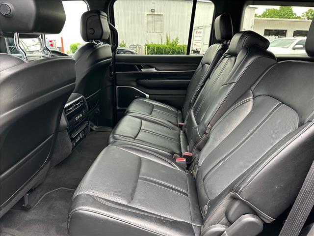 2024 Jeep Wagoneer Series II 4x2