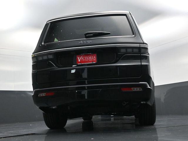 2026 Jeep Grand Wagoneer 4x2