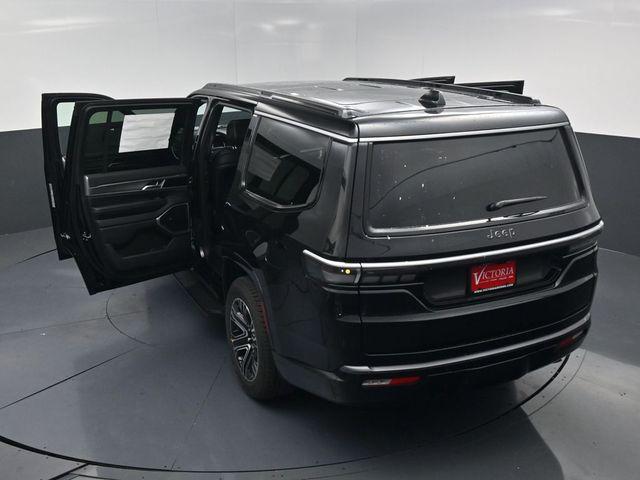 2026 Jeep Grand Wagoneer 4x2