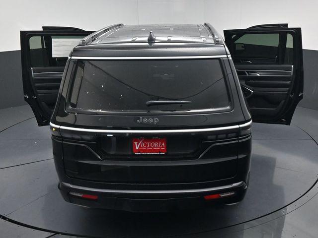 2026 Jeep Grand Wagoneer 4x2