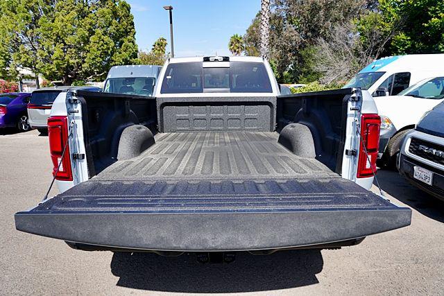 2026 Ram 3500 Big Horn Crew Cab 4x4 8 Box