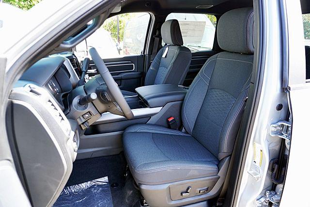 2026 Ram 3500 Big Horn Crew Cab 4x4 8 Box