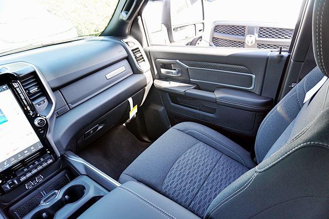2026 Ram 3500 Big Horn Crew Cab 4x4 8 Box