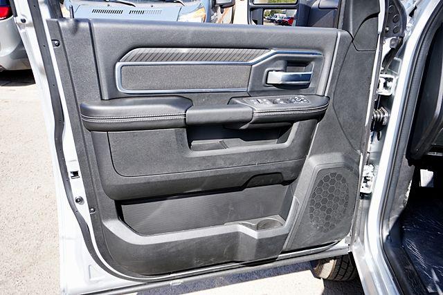 2026 Ram 3500 Big Horn Crew Cab 4x4 8 Box