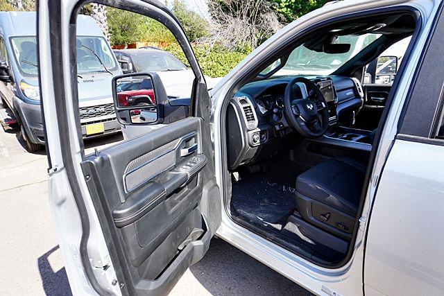 2026 Ram 3500 Big Horn Crew Cab 4x4 8 Box
