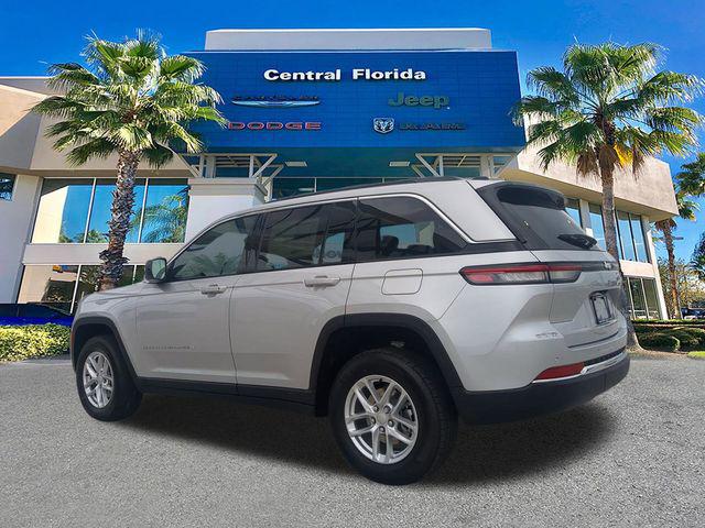 2026 Jeep Grand Cherokee Laredo 4x2