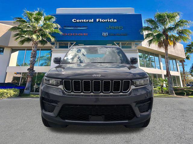 2026 Jeep Grand Cherokee Laredo 4x2