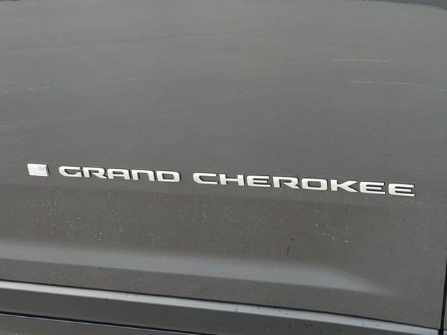 2026 Jeep Grand Cherokee Laredo 4x2
