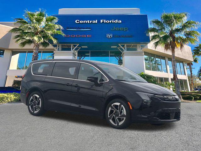 2027 Chrysler Pacifica Limited