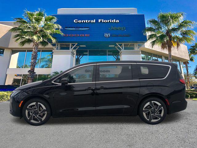 2027 Chrysler Pacifica Limited