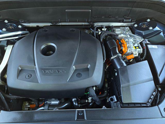 2024 Volvo XC90 Recharge T8 Plus 6-Seater