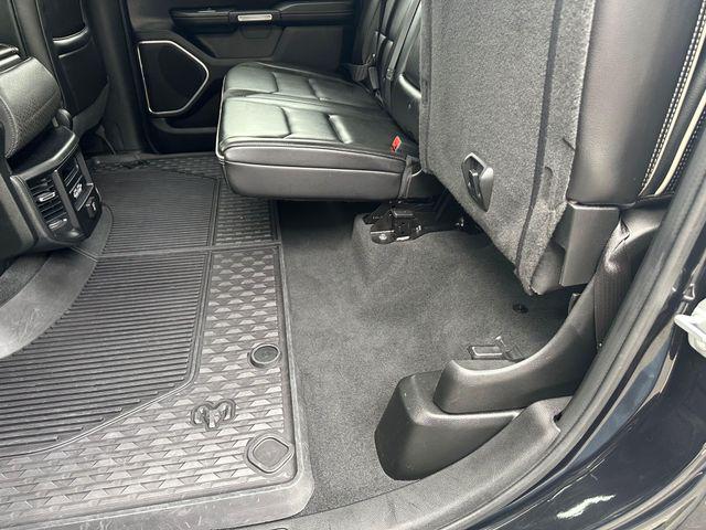 2019 Ram 1500 Laramie Crew Cab 4x4 6'4" Box