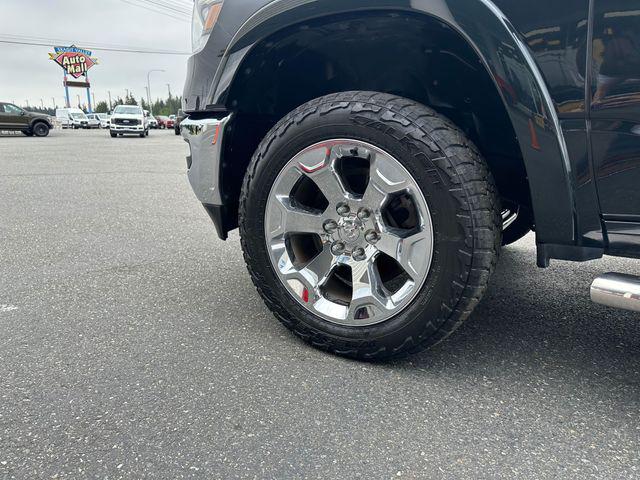 2019 Ram 1500 Laramie Crew Cab 4x4 6'4" Box
