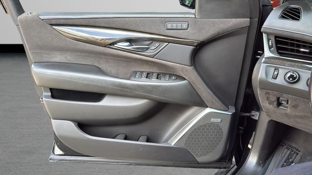 2020 Cadillac Escalade ESV 4WD Platinum