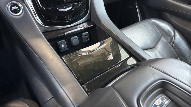 2020 Cadillac Escalade ESV 4WD Platinum