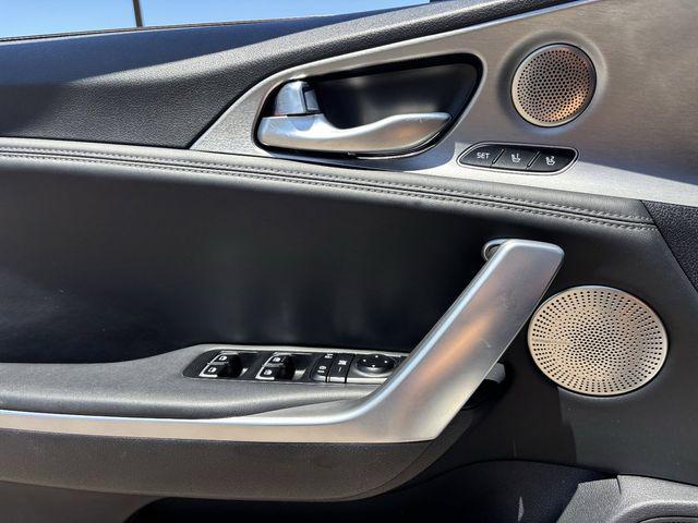 2019 Kia Stinger GT1