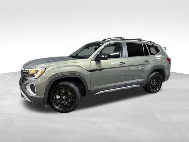 2024 Volkswagen Atlas 2.0T Peak Edition SE w/Technology