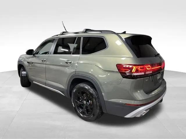 2024 Volkswagen Atlas 2.0T Peak Edition SE w/Technology