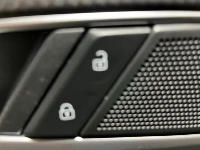 2024 Volkswagen Atlas 2.0T Peak Edition SE w/Technology