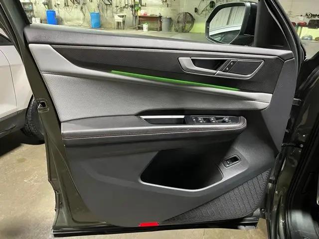 2024 Volkswagen Atlas 2.0T Peak Edition SE w/Technology