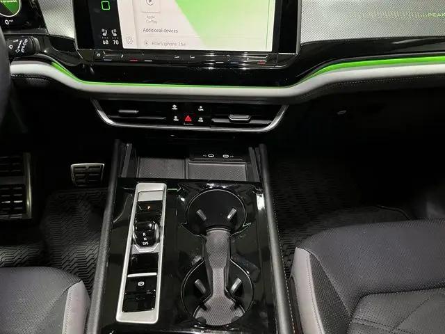 2024 Volkswagen Atlas 2.0T Peak Edition SE w/Technology