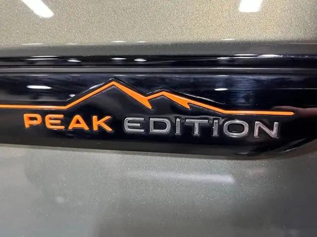 2024 Volkswagen Atlas 2.0T Peak Edition SE w/Technology