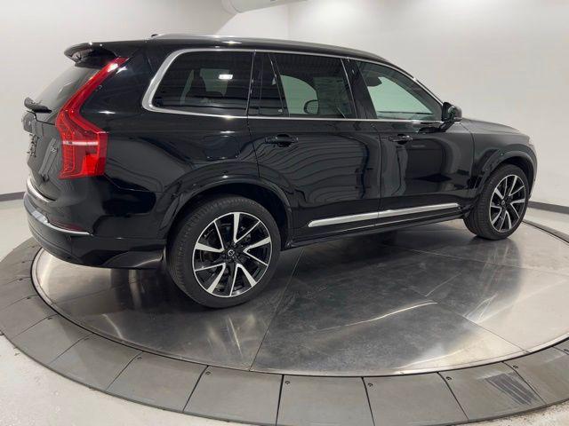 2024 Volvo XC90 B6 Plus Bright Theme 7-Seater