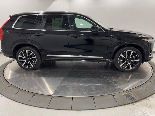 2024 Volvo XC90 B6 Plus Bright Theme 7-Seater