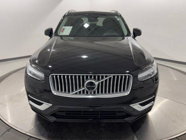 2024 Volvo XC90 B6 Plus Bright Theme 7-Seater