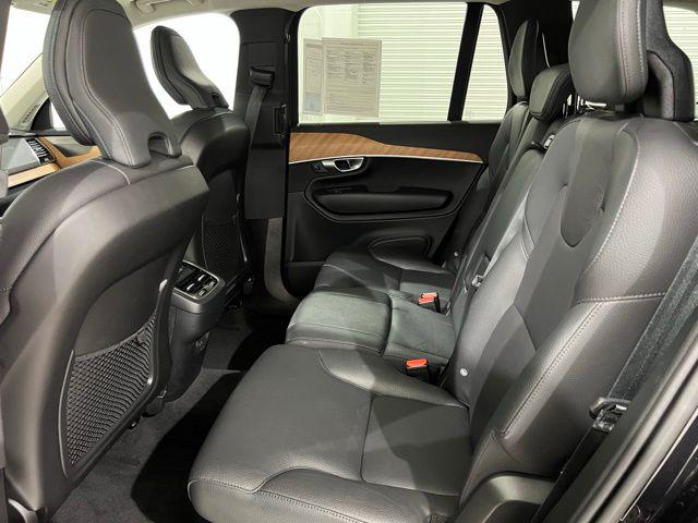 2024 Volvo XC90 B6 Plus Bright Theme 7-Seater