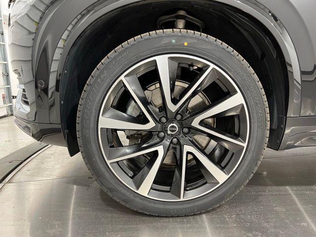 2024 Volvo XC90 B6 Plus Bright Theme 7-Seater