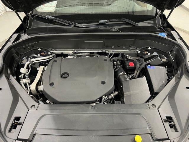 2024 Volvo XC90 B6 Plus Bright Theme 7-Seater