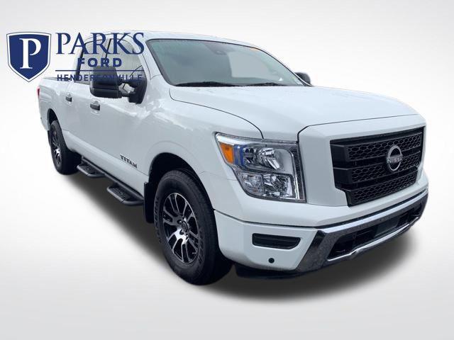 2024 Nissan Titan Crew Cab SV 4x4 for sale in Hendersonville, NC