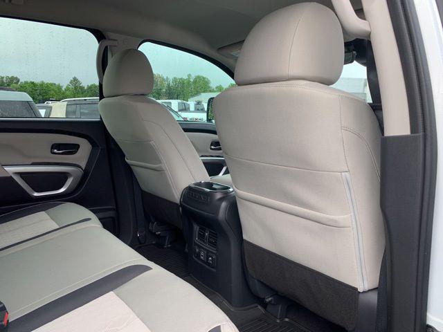 2024 Nissan Titan Crew Cab SV 4x4