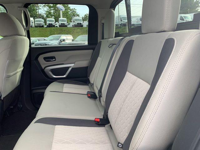 2024 Nissan Titan Crew Cab SV 4x4