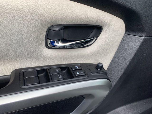 2024 Nissan Titan Crew Cab SV 4x4