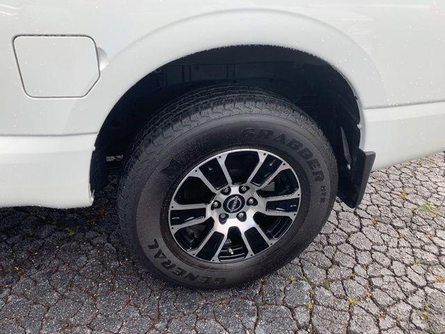 2024 Nissan Titan Crew Cab SV 4x4