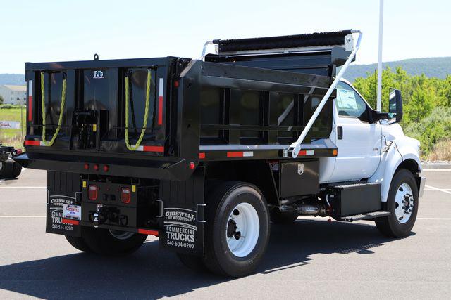 2027 Ford F-650 Base