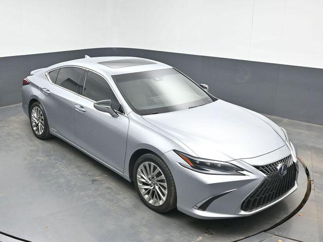 2022 Lexus ES 300h Ultra Luxury