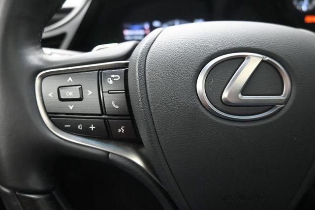 2022 Lexus ES 300h Ultra Luxury