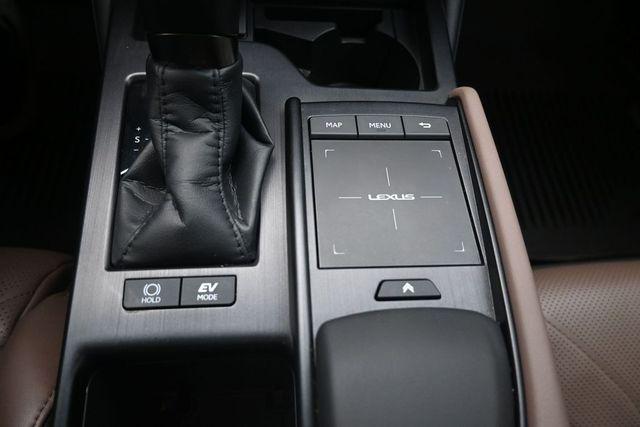 2022 Lexus ES 300h Ultra Luxury