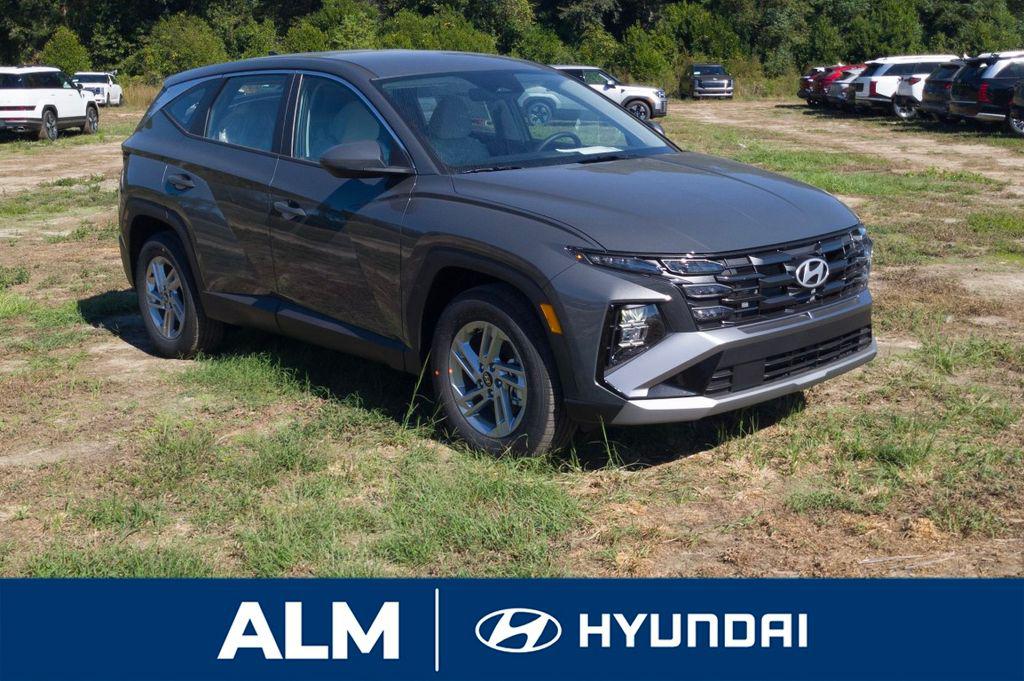 New 2026 Gray HYUNDAI SE FWD image 4