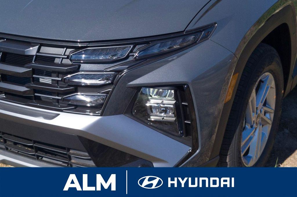 New 2026 Gray HYUNDAI SE FWD image 11
