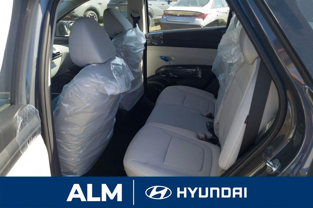 New 2026 Gray HYUNDAI SE FWD image 16