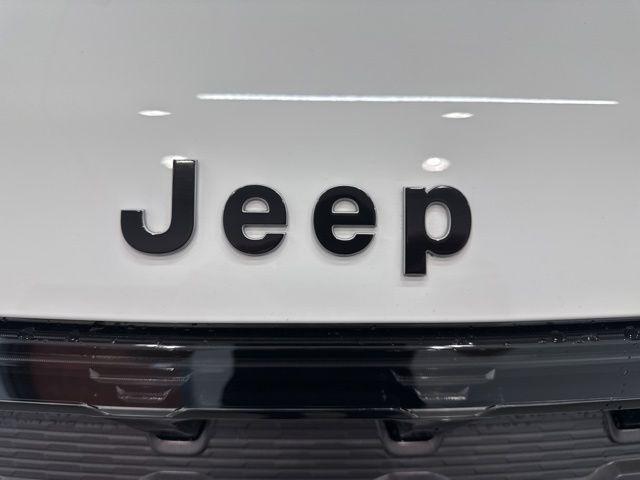 2026 Jeep Grand Wagoneer L Limited Altitude 4x4