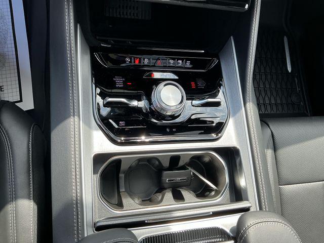 2026 Jeep Grand Wagoneer Upland