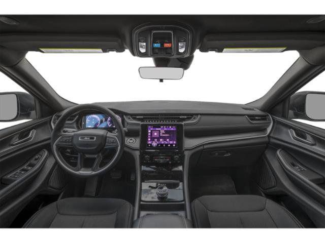 2025 Jeep Grand Cherokee L Laredo 4x2