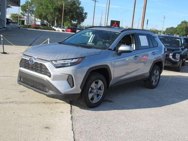2022 Toyota RAV4 Hybrid XLE