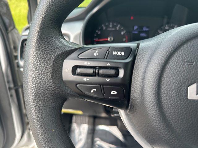 2023 Kia Rio LX