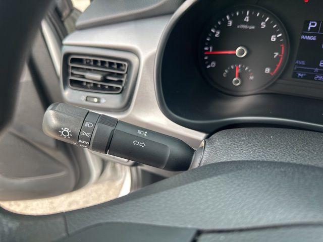 2023 Kia Rio LX